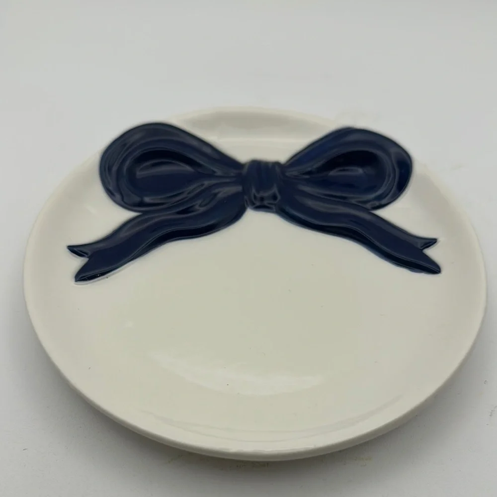 Elegant Navy and White Jewelry Dish